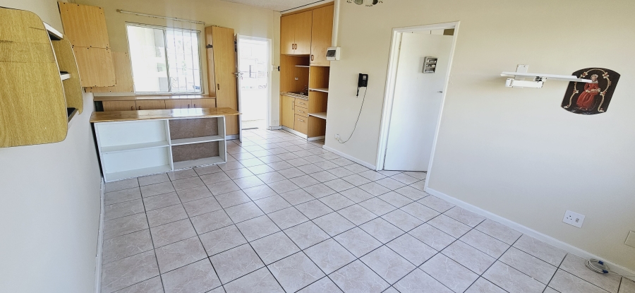 1 Bedroom Property for Sale in Quigney Eastern Cape